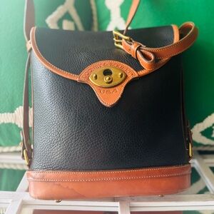 Dooney & Bourke Black and Brown Leather Crossbody Vintage Y2K Bag.